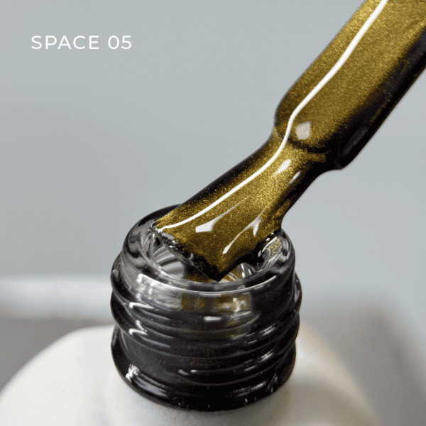 Гель-лак котяче око Saga Space Cat 05 золотисто-бурштиновий, 10мл