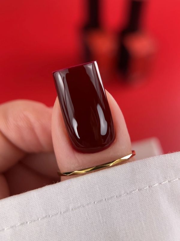 Гель-лак Biblioteka 46 Rosso Теплый насыщенный красный, 10мл