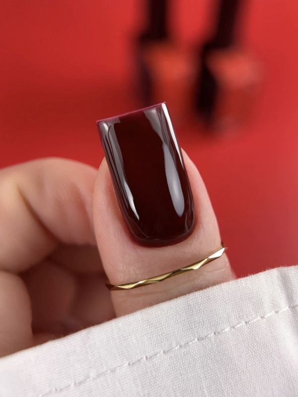 Гель-лак Biblioteka 47 Oxblood  Темний червоно-бордовий, 10мл