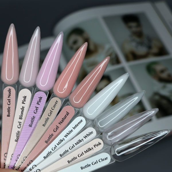 Рідкий гель Komilfo Bottle Gel Blondie Pink з пензликом, 15мл