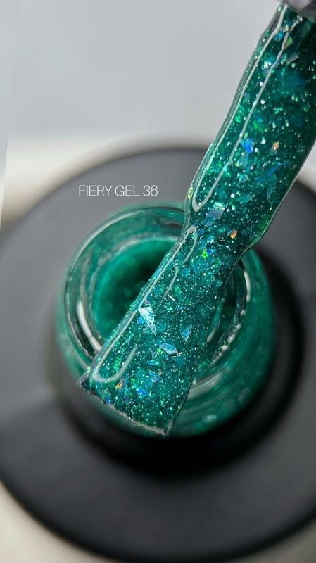 Гель-лак світловідбиваючий SAGA Fiery 9 мл 36