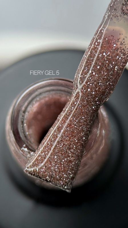 Гель-лак світловідбиваючий SAGA Fiery Gel 05 9мл