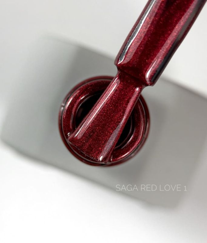 Гель-лак Saga Professional Love Red 1 червоний з шиммером, 10 мл