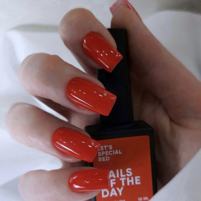 Гель-лак NAILSOFTHEDAY Let’s special Red  особливий червоний  10мл