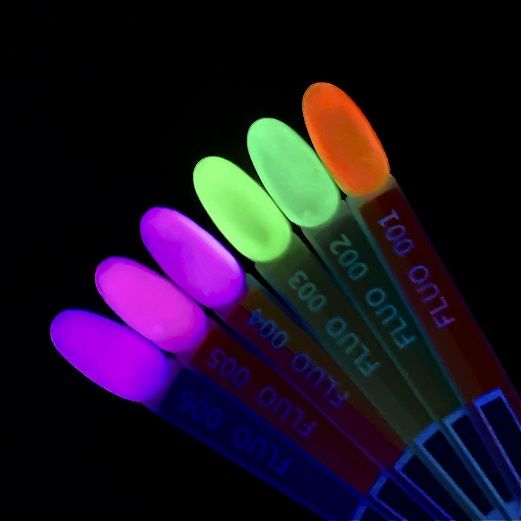 Гель-лак Kira Nails FLUO 006 (сиреневый, флуоресцентный), 6 мл