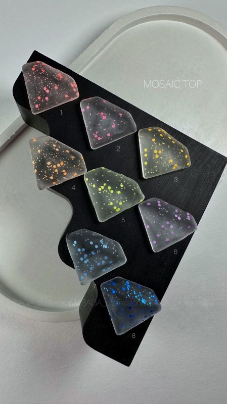 Матовий топ з неоновими каміфубіками SAGA professional Mosaic top 9мл