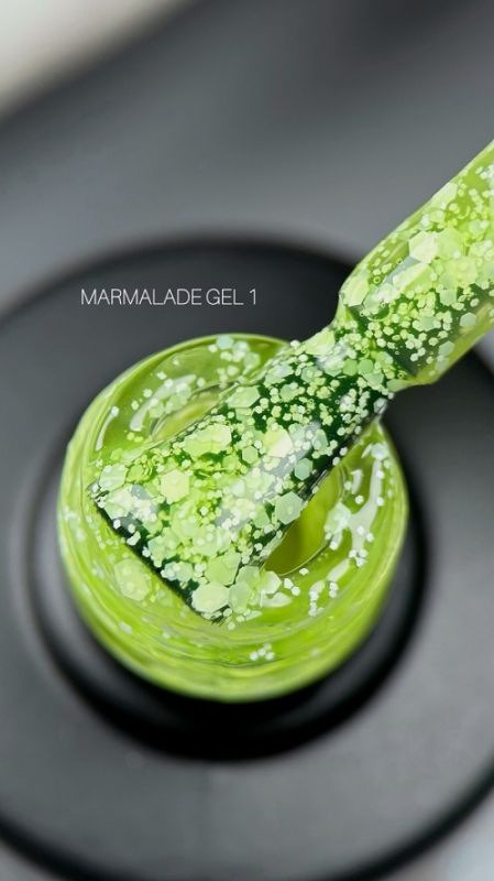 Гель-лак Saga Marmelad №1 з жовтими пластівцями 9мл