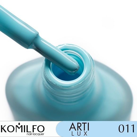 Лак для нігтів Komilfo ArtiLux 011  блакитний, емаль 8 мл