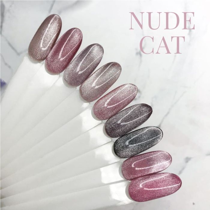 Гель-лак Komilfo 9D Cat's eye Nude 002 (рожевий, магнітний), 8 мл