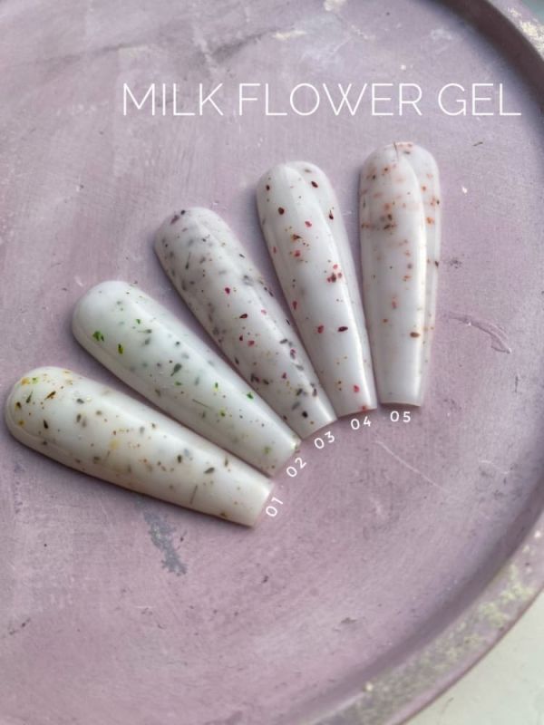 Гель для наращивания с сухоцветами Miss Luna Milk Flower Gel 03 молочный гель с бордовыми сухоцветами